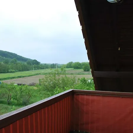 Kisberenyi Menedek Vendeghazak Lippapuszta