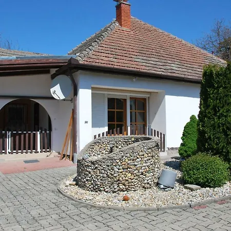 Ferienhaus Kisberenyi Menedek Vendeghazak