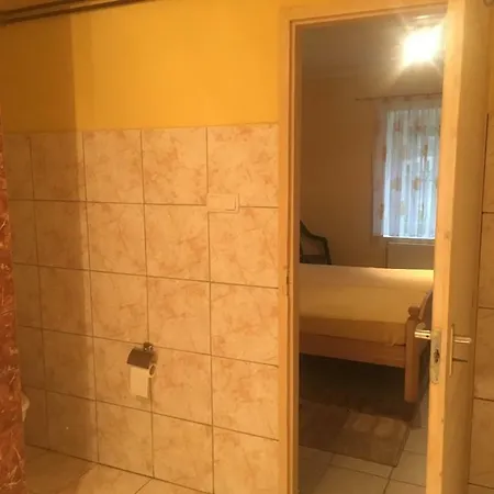 Kisberenyi Menedek Vendeghazak Lippapuszta