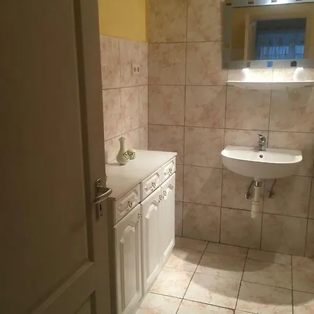 Kisberenyi Menedek Vendeghazak * Lippapuszta